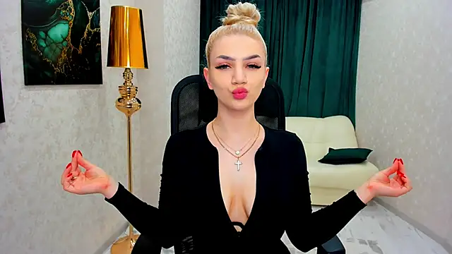 SelenaeMoore online show from February 2025 07:19:02 PM