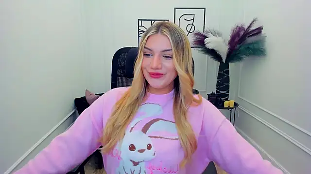 SelenaeMoore online show from November 2025 07:50:02 PM