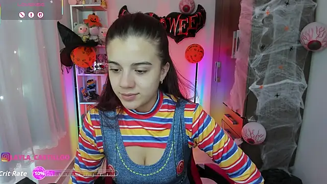 Layla castilloo online show from October 2025 03:23:02 PM