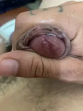 RDbruto online show from October 2025 09:57:01 AM