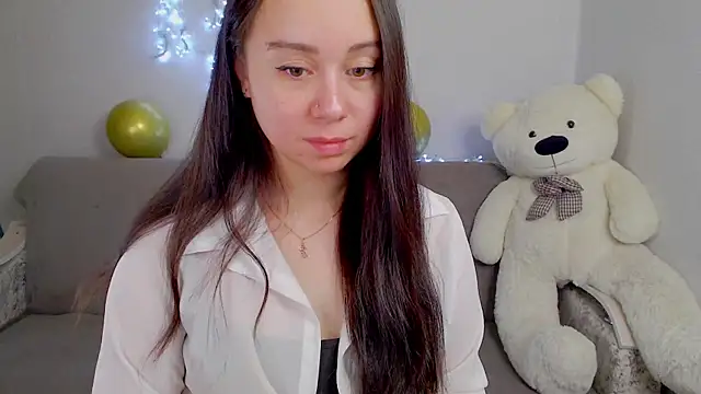 Snapshot of AlinaWett chatting on September 2025 01:49:02 AM AlinaWett online show from September 2025 01:49:02 AM