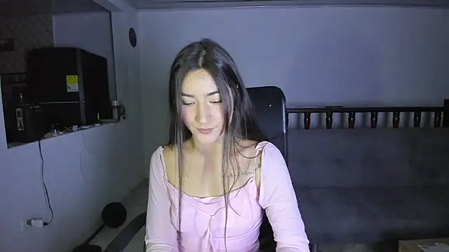 Amelie  88 online show from December 2024 10:28:02 PM