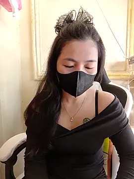 Snapshot of lyna_bl chatting on March 2025 01:31:02 AM lyna bl online show from March 2025 01:31:02 AM