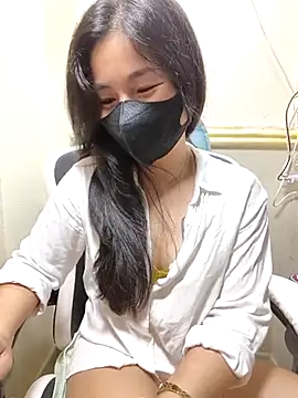 Snapshot of lyna_bl chatting on March 2025 01:25:02 PM lyna bl online show from March 2025 01:25:02 PM