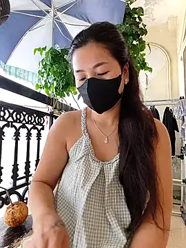 Snapshot of lyna_bl chatting on October 2025 02:11:02 AM lyna bl online show from October 2025 02:11:02 AM