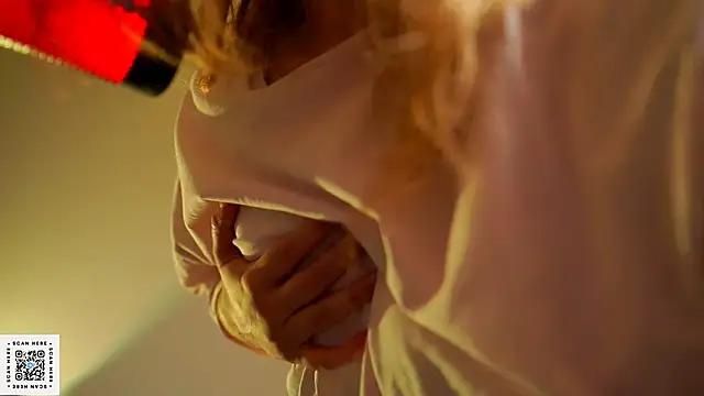 Xanthey online show from September 2025 09:28:02 PM