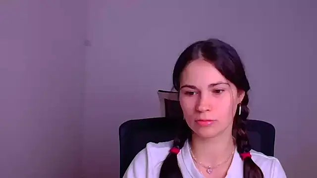 Loon Amore online show from January 2025 07:18:02 PM