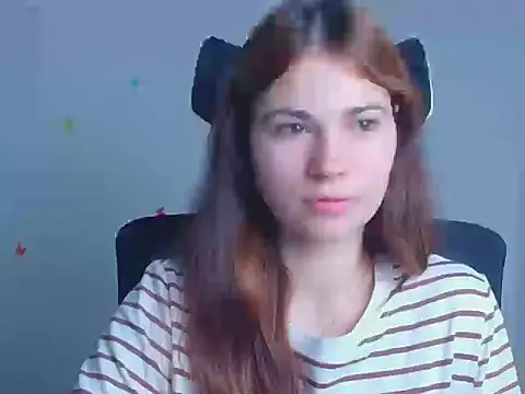 Loon Amore online show from November 2025 06:45:01 AM