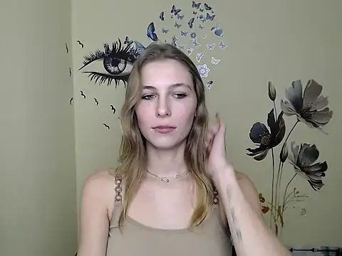 StrangerGi online show from December 2024 04:05:01 PM