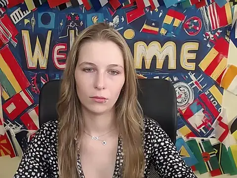 StrangerGi online show from May 2026 06:19:02 AM