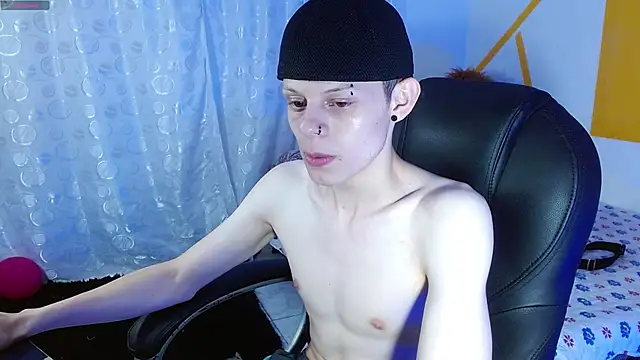 Matthew Boy  online show from December 2024 08:13:01 AM