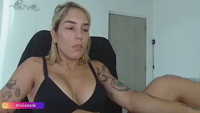 Snapshot of Isis69_ chatting on January 2025 02:14:02 PM Isis69 online show from January 2025 02:14:02 PM