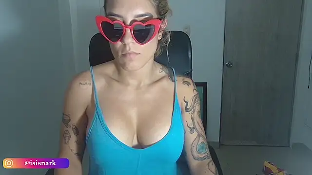 Snapshot of Isis69_ chatting on January 2025 08:13:01 PM Isis69 online show from January 2025 08:13:01 PM