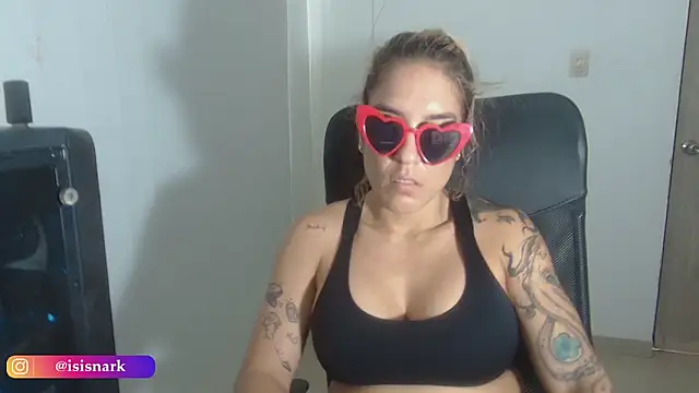 Snapshot of Isis69_ chatting on February 2025 03:15:02 PM Isis69 online show from February 2025 03:15:02 PM