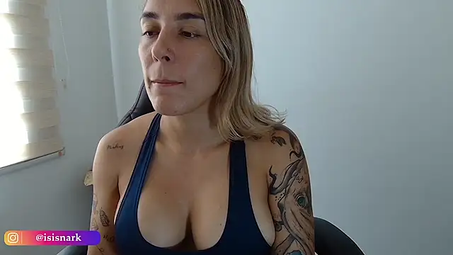 Snapshot of Isis69_ chatting on October 2025 03:43:01 PM Isis69 online show from October 2025 03:43:01 PM