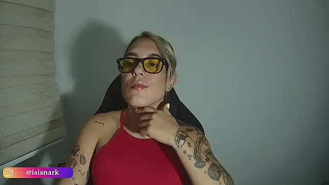 Snapshot of Isis69_ chatting on November 2025 10:53:02 PM Isis69 online show from November 2025 10:53:02 PM