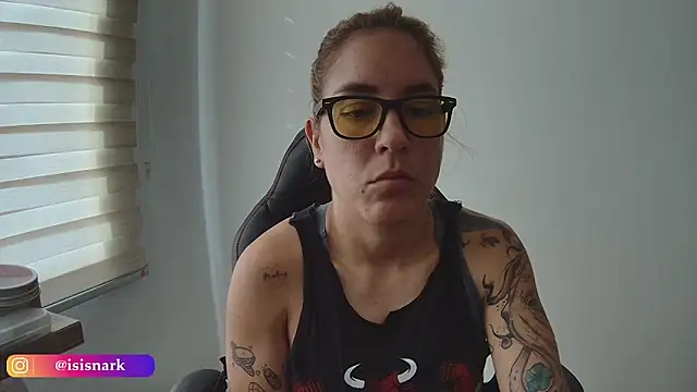 Snapshot of Isis69_ chatting on December 2025 12:25:02 PM Isis69 online show from December 2025 12:25:02 PM