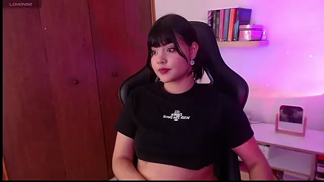 Snapshot of SusyAlvarez chatting on November 2025 09:17:01 PM SusyAlvarez online show from November 2025 09:17:01 PM