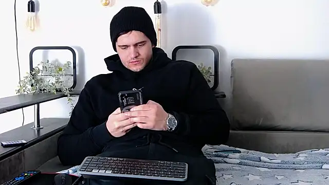 CarterCole online show from February 2025 07:33:01 AM