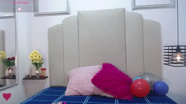 Snapshot of Grettel-ramirez chatting on January 2025 03:22:01 AM Grettel-ramirez online show from January 2025 03:22:01 AM