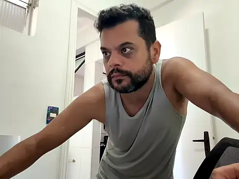 HornyBeachBoyBR online show from April 2026 01:50:02 PM