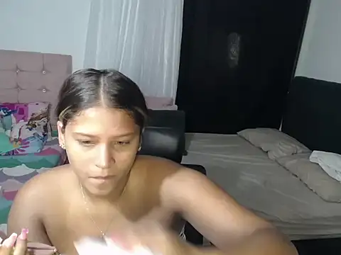 Miel canela online show from September 2025 04:01:02 PM