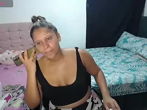 Miel canela online show from October 2025 09:23:01 PM