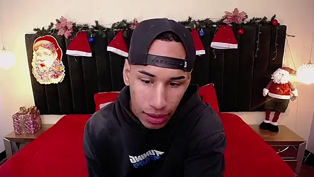 soft attraction online show from December 2025 07:45:02 PM