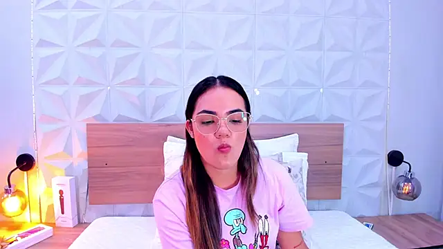 Snapshot of Stacey_white_ chatting on October 2025 07:57:02 PM Stacey white online show from October 2025 07:57:02 PM