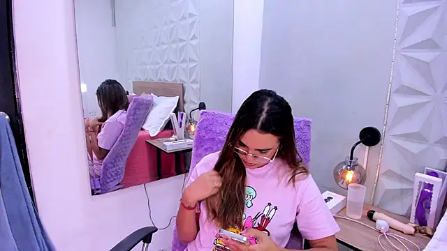 Snapshot of Stacey_white_ chatting on February 2026 08:16:02 PM Stacey white online show from February 2026 08:16:02 PM