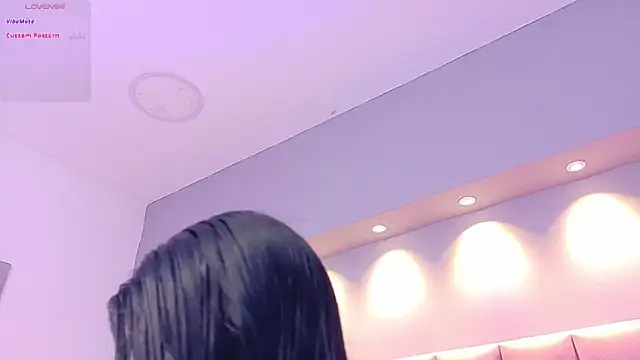 Snapshot of KeilyRoss chatting on October 2025 08:11:02 PM KeilyRoss online show from October 2025 08:11:02 PM