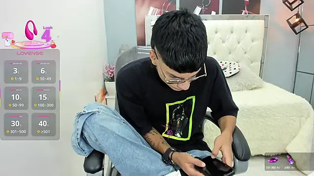 Snapshot of Noha_scott chatting on October 2025 12:16:02 AM Noha scott online show from October 2025 12:16:02 AM