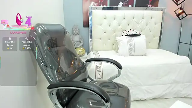 Snapshot of Noha_scott chatting on October 2025 10:53:02 PM Noha scott online show from October 2025 10:53:02 PM