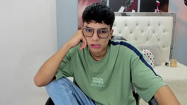 Noha scott online show from April 2026 10:45:01 PM