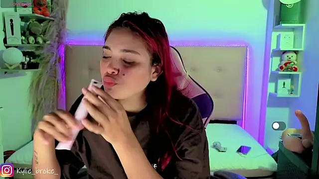 Kylie brokee online show from May 2026 09:08:02 PM