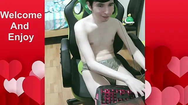 Twink martinboy online show from June 2026 02:24:02 AM