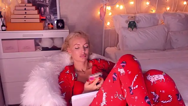 aestetick online show from January 2026 05:48:02 PM