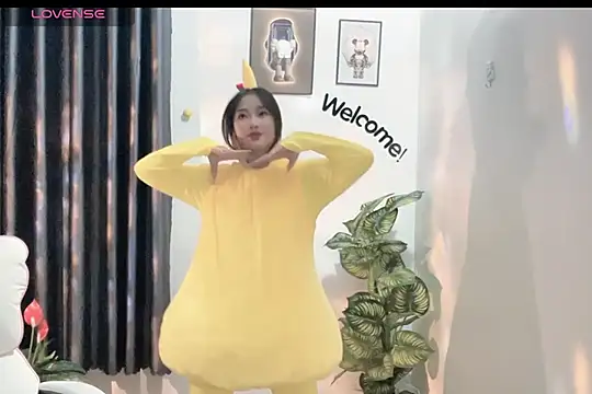  Aimy  online show from February 2025 06:31:02 PM