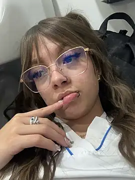 Snapshot of AmmyJones_ chatting on February 2026 05:40:02 PM AmmyJones online show from February 2026 05:40:02 PM