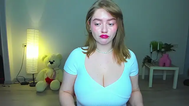 AidaPerry online show from November 2025 09:13:02 PM