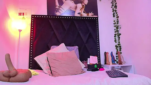  Marcela   online show from February 2026 12:44:02 PM