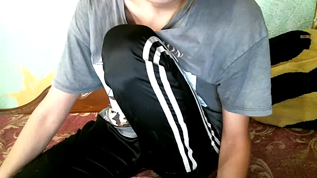 DennisXCaroll online show from December 2025 07:46:02 AM