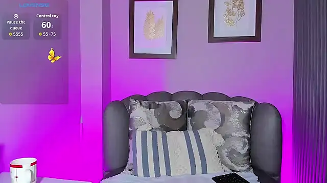 Snapshot of Nahiajhonson_ chatting on November 2025 01:02:01 PM Nahiajhonson online show from November 2025 01:02:01 PM