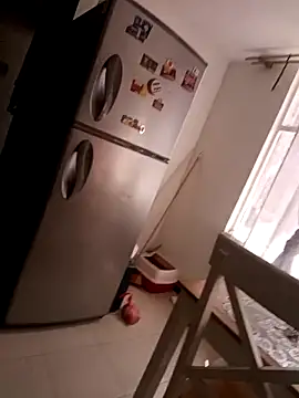 coral smitth online show from October 2025 07:00:01 PM