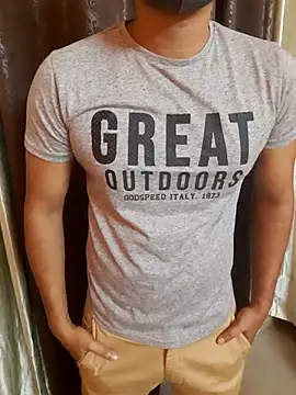 Snapshot of Guyinshortss chatting on September 2025 08:46:01 PM Guyinshortss online show from September 2025 08:46:01 PM