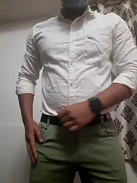 Snapshot of Guyinshortss chatting on March 2026 08:14:01 PM Guyinshortss online show from March 2026 08:14:01 PM