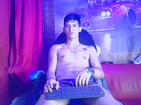 Snapshot of MasterSEX420 chatting on December 2024 05:17:01 AM MasterSEX420 online show from December 2024 05:17:01 AM