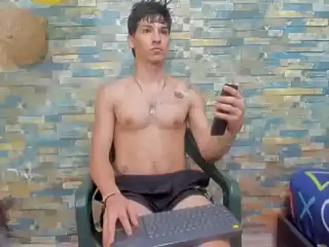 Snapshot of MasterSEX420 chatting on January 2025 02:56:01 AM MasterSEX420 online show from January 2025 02:56:01 AM
