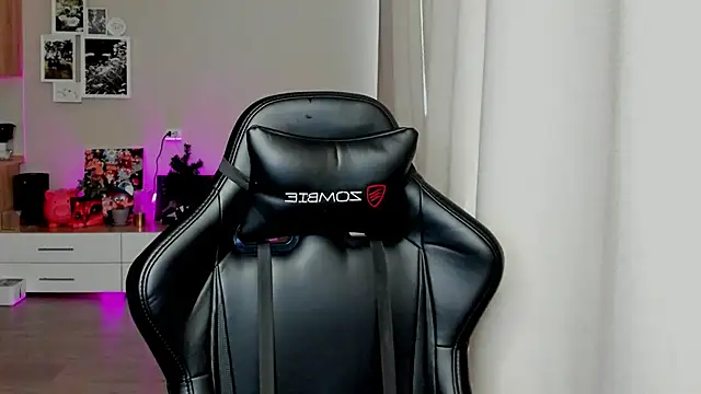 Sm0ly online show from May 2026 02:38:01 AM