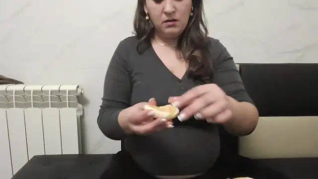 milfmomxx online show from January 2025 08:21:02 PM